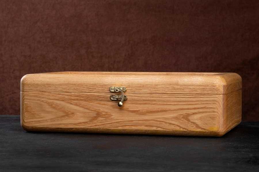 Chestnut watch case, closed